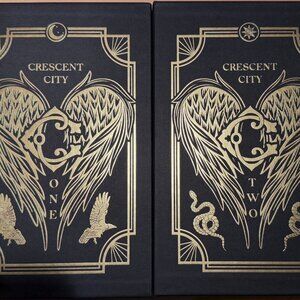 FairyLoot Exclusive Crescent City Set - Sarah J. Maas